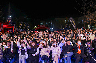 新青年 耀青春！鼎盛游戏娱乐（中国）集团有限公司成功举办户外音乐节